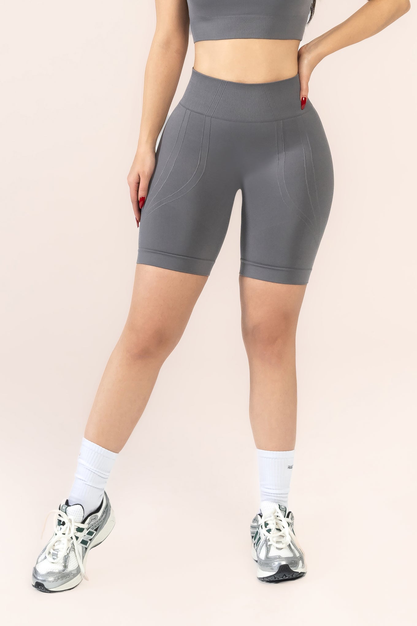 Aurora Proluxe Curve Short Mithril | Push Up Spor Şort
