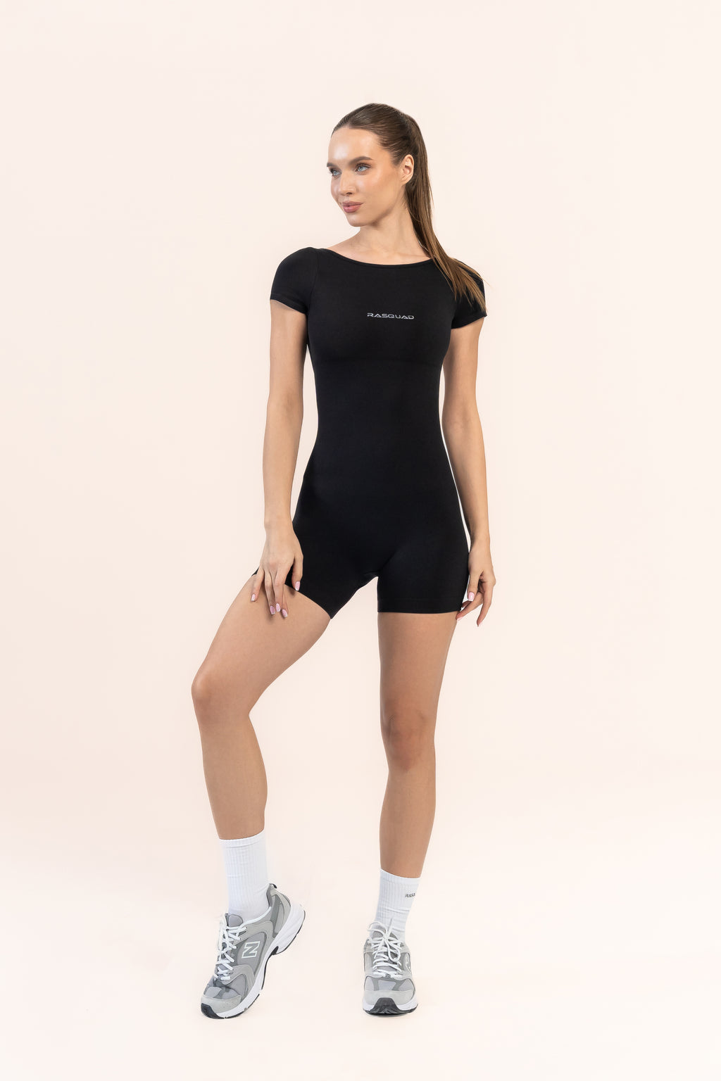 Backless Flow Bodysuit | Sırt Dekolteli Spor Tulum | Rasquad