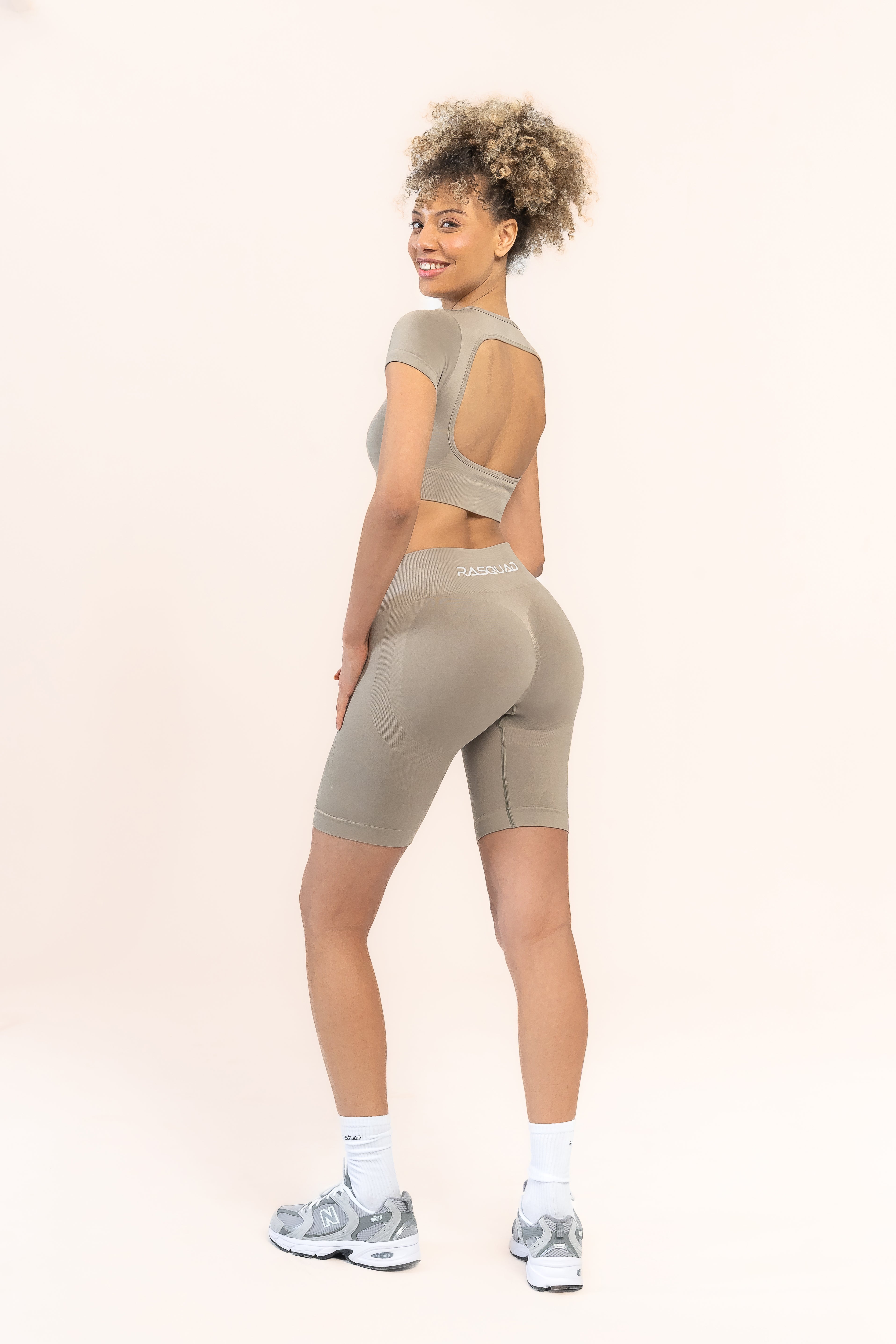 Aurora Proluxe Curve Short Lembas | Kalça Destekli Spor Şort